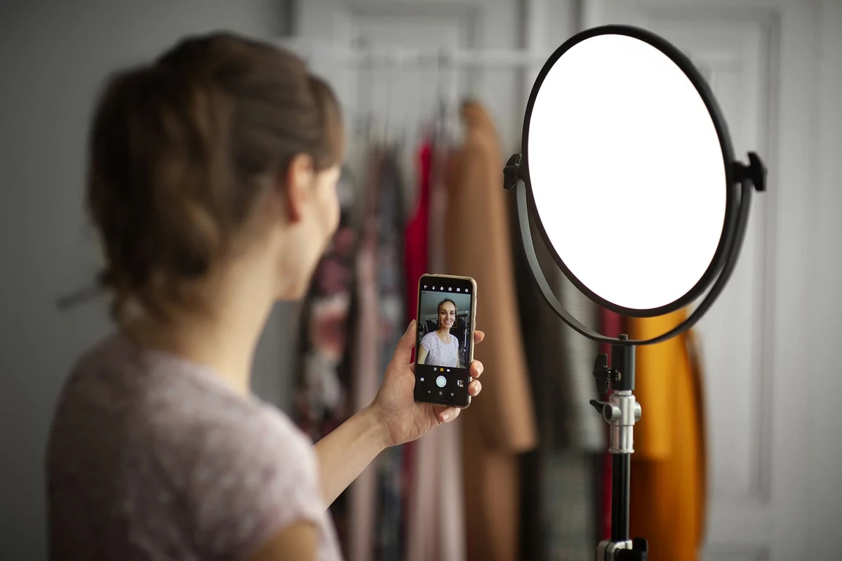 what-ethical-and-environmental-considerations-shou - How Lighting for Phone Photography Enhances Image Quality