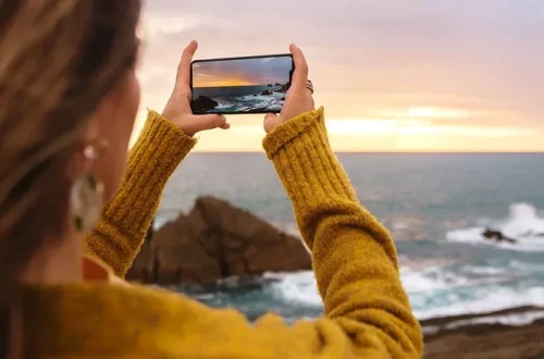 Minimalist Smartphone Photography Tips for Travelers